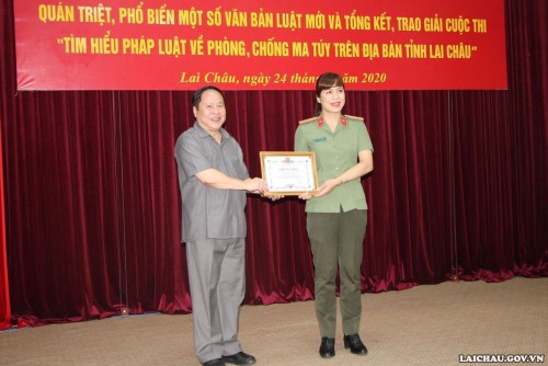 Hội nghị quán triệt, phổ biến một số văn bản luật và Tổng kết cuộc thi viết  "Tìm hiểu pháp luật về phòng, chống ma túy trên địa bàn tỉnh Lai Châu" năm 2020
