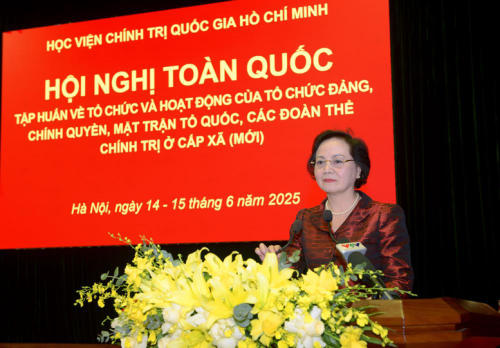 Bộ trưởng Nội vụ: Cấp xã không còn là 'cánh tay nối dài', mà là 'bộ não' điều hành tại cơ sở