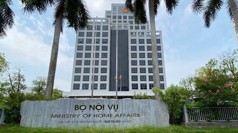 Giải quyết chính sách kịp thời cho cán bộ khi sắp xếp bộ máy: Hướng dẫn mới từ Bộ Nội vụ